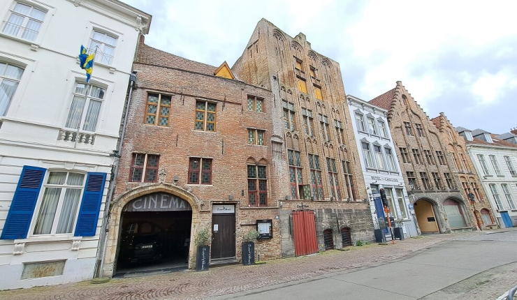 Brugge - TE HUUR - Uniek Ruim Polyvalent HANDELSPAND op TOPLOCATIE