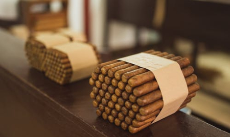 Vendu  - Impression et découpe pour l'industrie du tabac et autres produits (OKT)